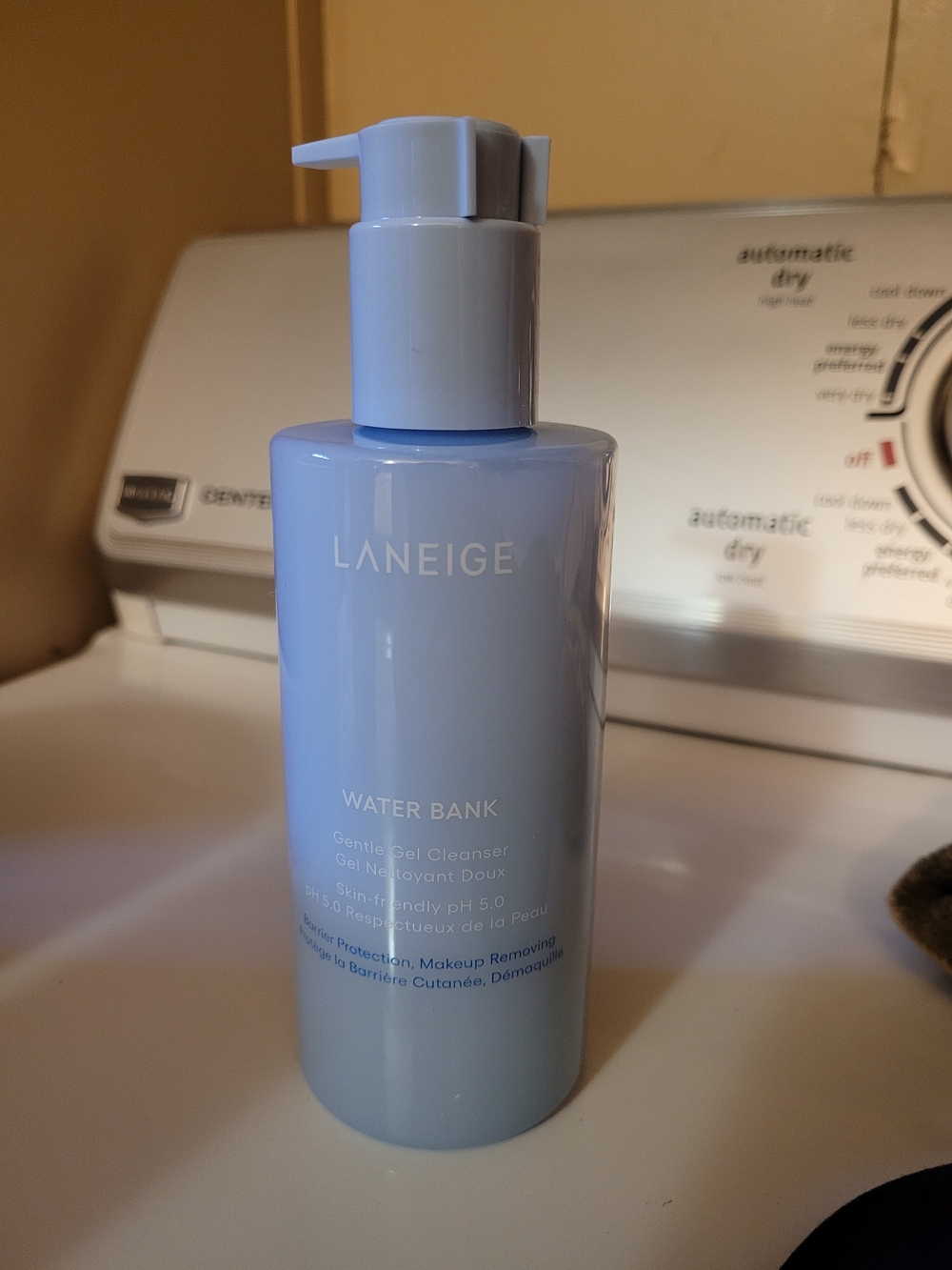 LANEIGE Water Bank Gentle Gel Cleanser - Pale Blue